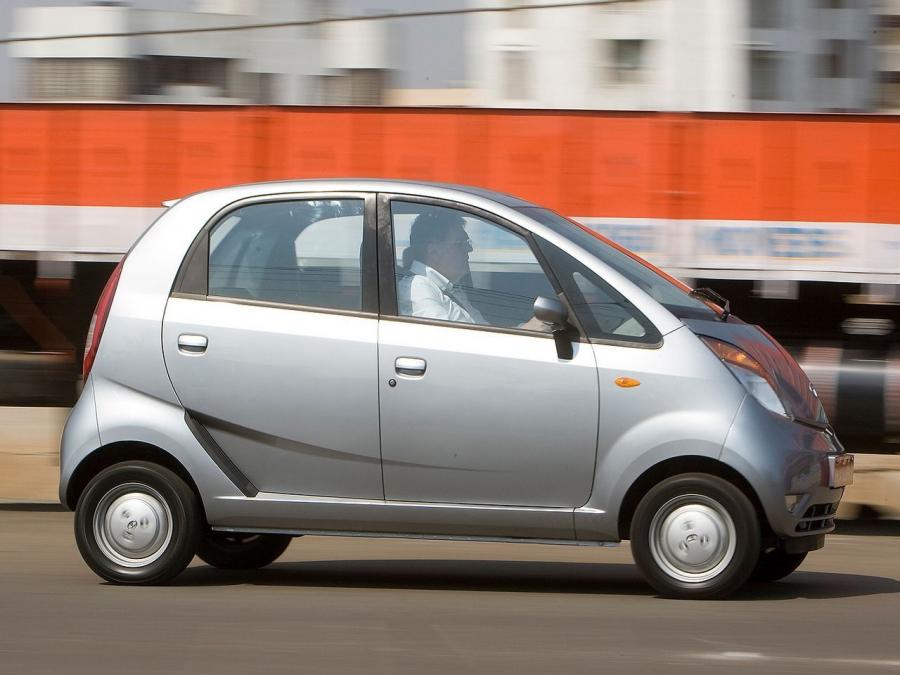  Tata Nano Luxury 2008 года  (фото 2 из 28)